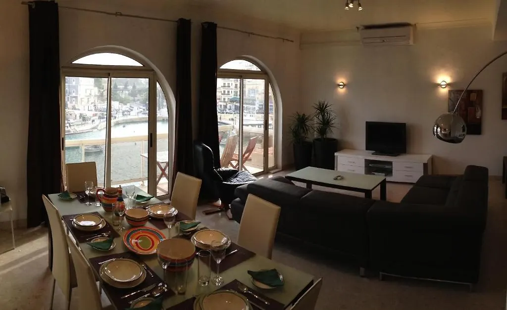 Seafront Apartment Spinola Bay Saint Julian's 0*,  몰타